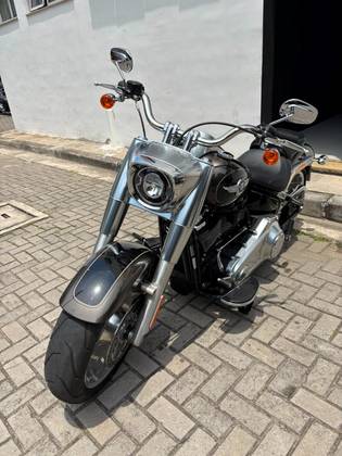HARLEY-DAVIDSON SOFTAIL FAT BOB 107 HARLEY-DAVIDSON SOFTAIL FAT BOB 107